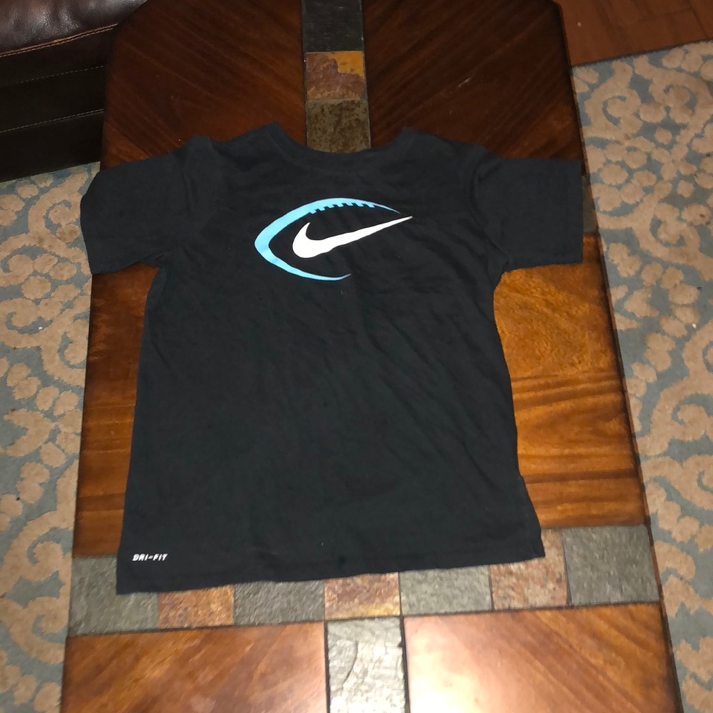 Nike dri-fit tee